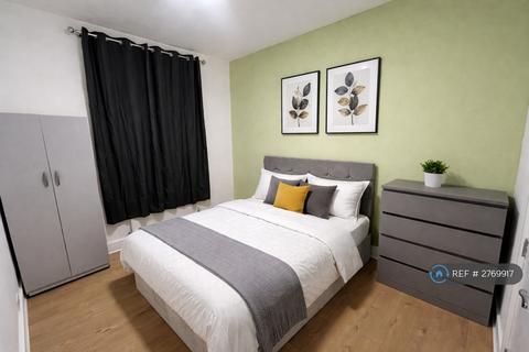undefined, Hollydale Road, London, SE15