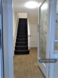 4 bedroom end of terrace house to rent, Cypress Grove, Ilford, IG6