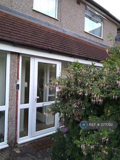 3 bedroom end of terrace house to rent, Cypress Grove, Ilford, IG6