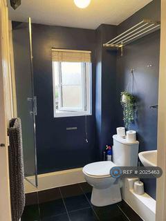 1 bedroom flat to rent, Lowry Crescent, Colliers Wood, Mitcham, Greater London, CR4