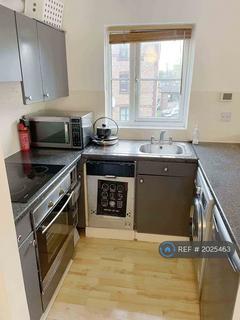 1 bedroom flat to rent, Lowry Crescent, Colliers Wood, Mitcham, Greater London, CR4
