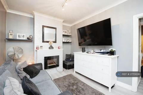 undefined, Richmond Road, Grays, RM17