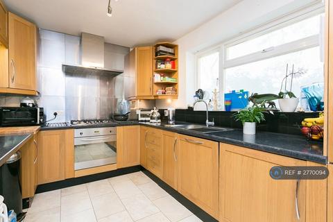 undefined, St. Johns Court, Buckhurst Hill, IG9