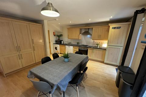Hungerton Street, Lenton, NG7 1HL