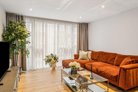 3 bedroom flat to rent, Baker Street, London, NW1