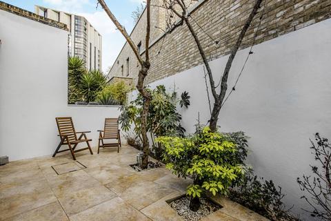 3 bedroom apartment for sale, Queenstown Road, London SW8