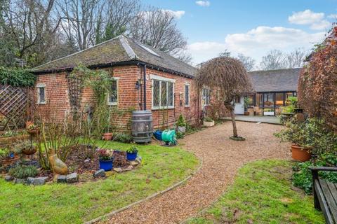 undefined, Roughwood Lane, Chalfont St. Giles HP8