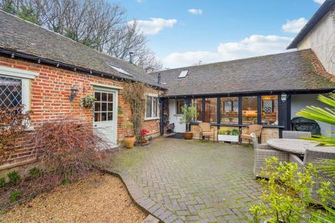 undefined, Roughwood Lane, Chalfont St. Giles HP8