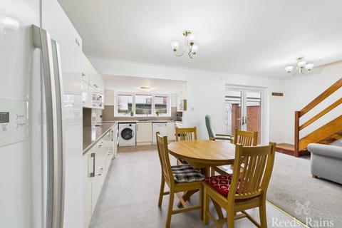 undefined, Cawood Crescent, Hull HU11