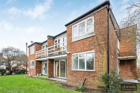 2 bedroom maisonette for sale, The Spinney, Wembley