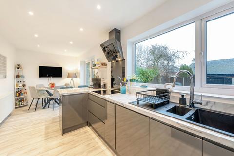 undefined, Hazel Drive, Penyffordd, CH4