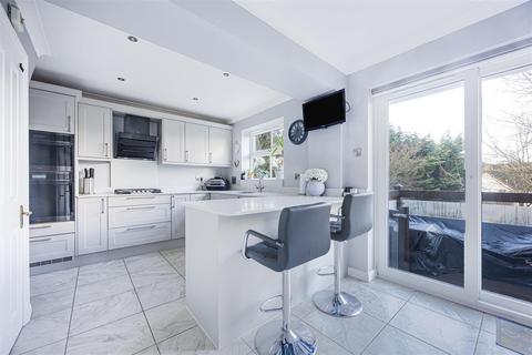 undefined, The Sadlers, Tilehurst, RG31