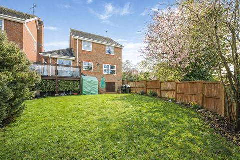 3 bedroom detached house for sale, The Sadlers, Tilehurst, RG31