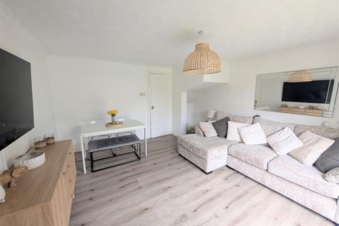 2 bedroom end of terrace house for sale, Robert Dukeson Avenue, Newark