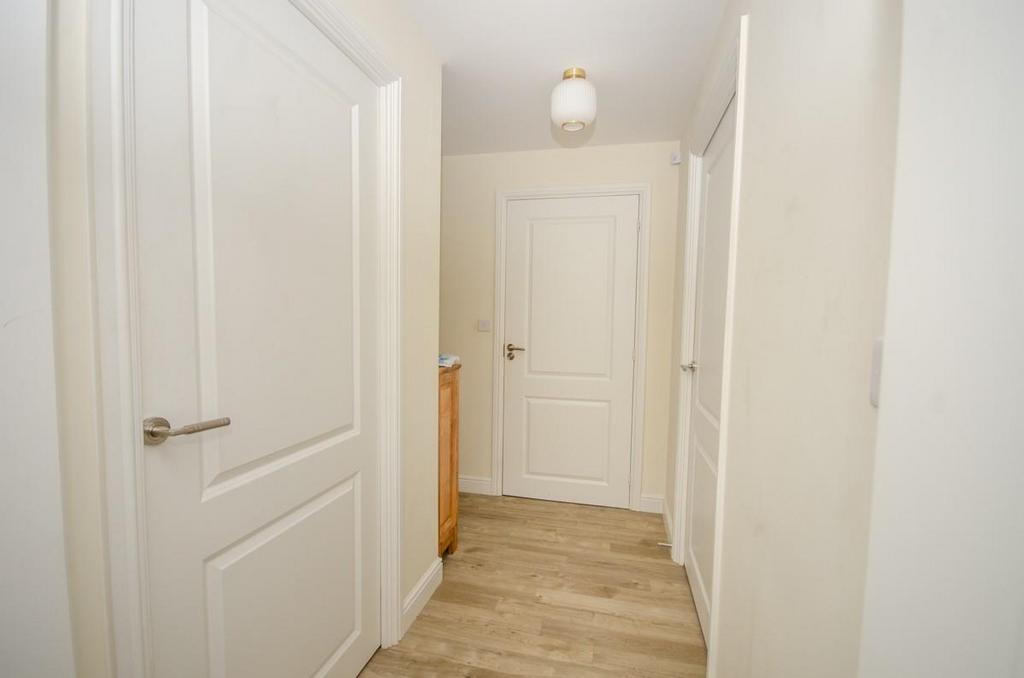 Entrance hall.jpg