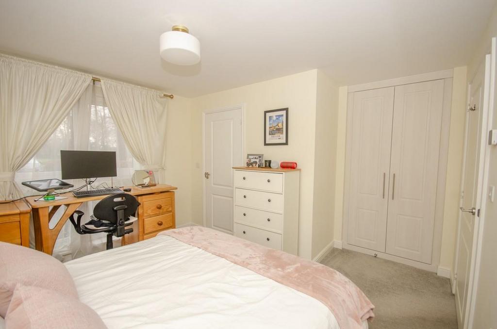 Bedroom one pic 2.jpg
