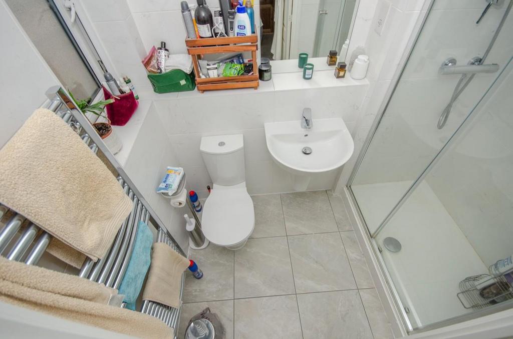En suite.jpg