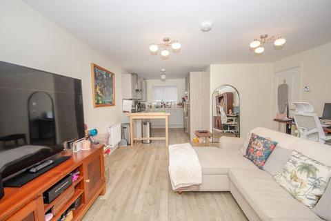 2 bedroom flat for sale, Jenkins Way, Frenchay, Bristol, BS16 2NS