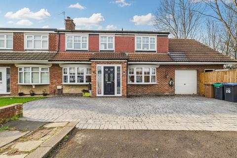 4 bedroom semi-detached house for sale, Throckley Avenue, Middlesbrough