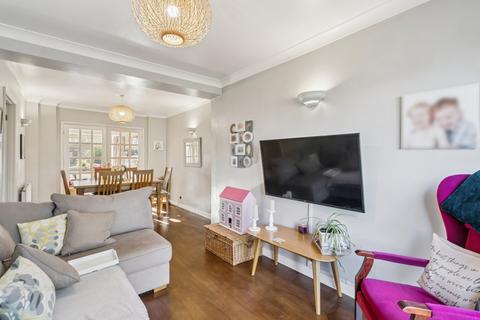 undefined, Pond Lane, Chalfont St Peter SL9