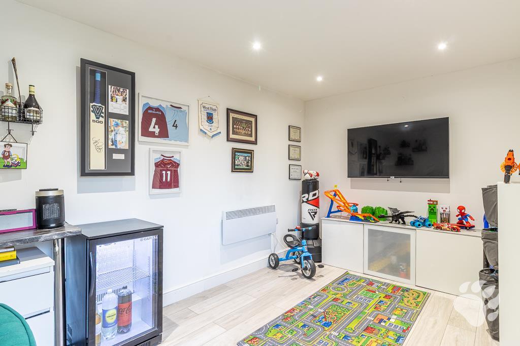 Bar/Games Room