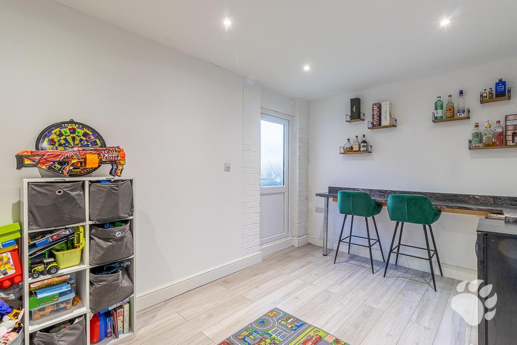 Bar/Games Room
