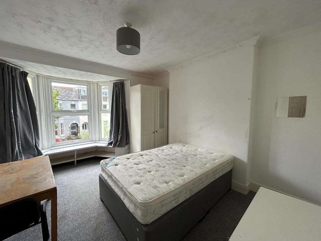 Bedroom 4.JPG