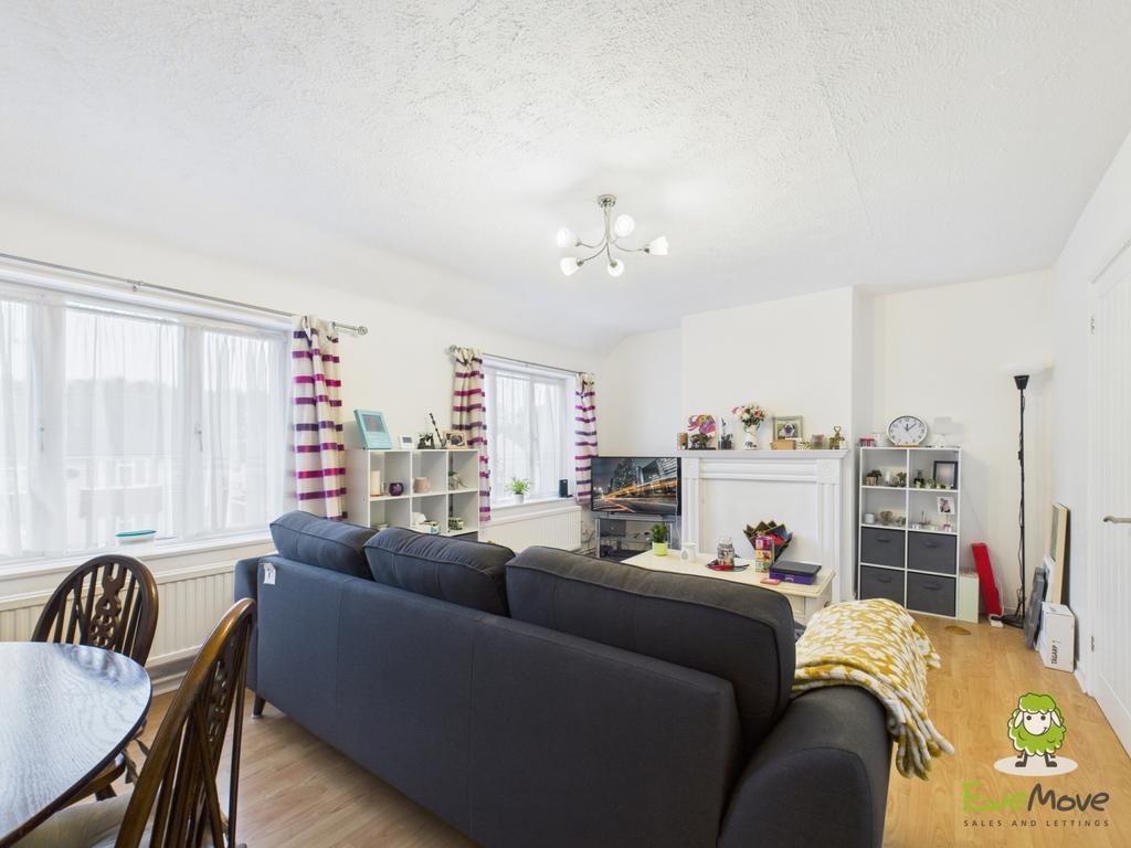 Ewe Move Basingstoke Upton Crescent Living Room