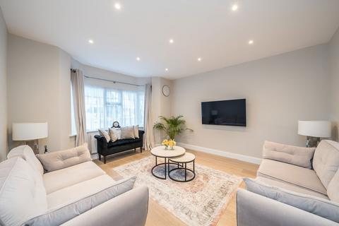 undefined, Vincent Road, Isleworth TW7