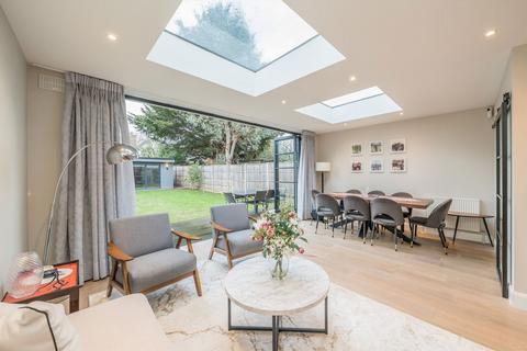 undefined, Vincent Road, Isleworth TW7