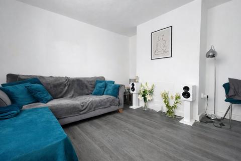 2 bedroom terraced house for sale, Huntsman Road, Hainault, IG6