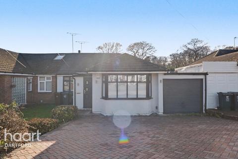 4 bedroom semi-detached bungalow for sale, Summerhouse Drive, Dartford