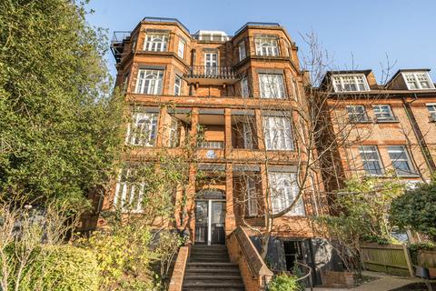 2 bedroom apartment for sale, Netherhall Gardens, Hampstead, NW3