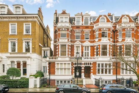 Bolton Gardens, London SW5