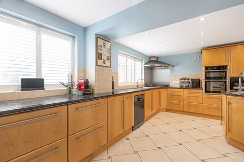 5 bedroom detached house for sale, Bushey Row, Bampton, Oxfordshire, OX18