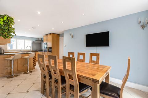 5 bedroom detached house for sale, Bushey Row, Bampton, Oxfordshire, OX18