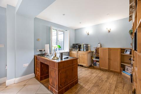 5 bedroom detached house for sale, Bushey Row, Bampton, Oxfordshire, OX18