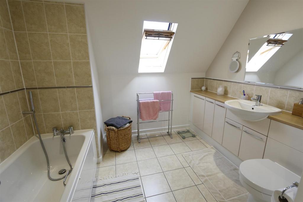 50 Heronslee, Shefford (29).JPG