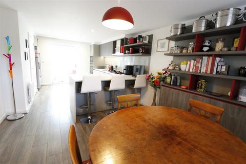 3 bedroom terraced house for sale, Heronslee, Shefford