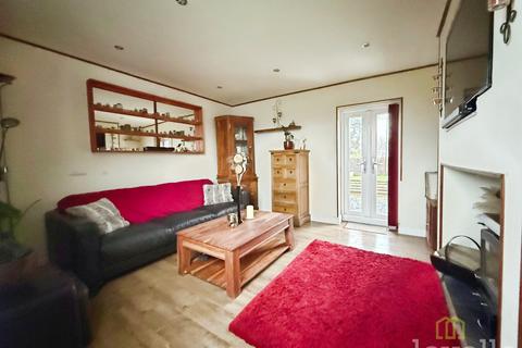 2 bedroom terraced house for sale, Fountain Hill, Walkeringham DN10