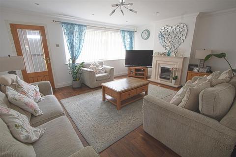 undefined, Dedham Close, Billericay CM11