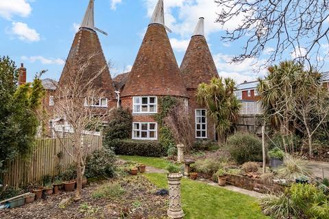 undefined, Heath Road, Maidstone ME16
