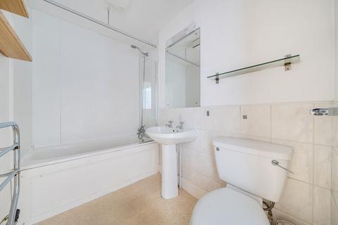 1 bedroom flat for sale, South Lambeth Road, London SW8
