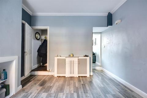 2 bedroom end of terrace house for sale, St. James Terrace, Stapleford, Nottingham