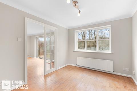 undefined, Mcclintock Place, Enfield, EN3