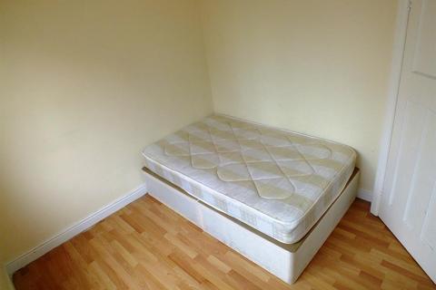 undefined, Upland Crescent, Oakwood, Leeds,LS8 2TB