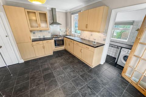 undefined, Upland Crescent, Oakwood, Leeds