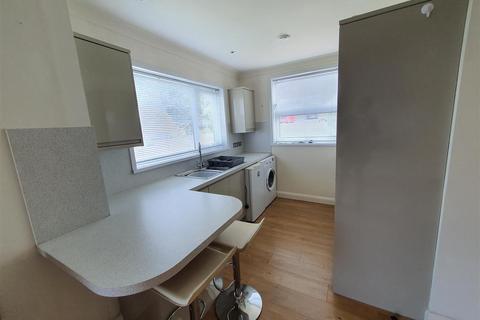 2 bedroom semi-detached bungalow to rent, Truro