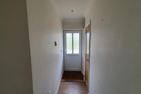 2 bedroom semi-detached bungalow to rent, Truro