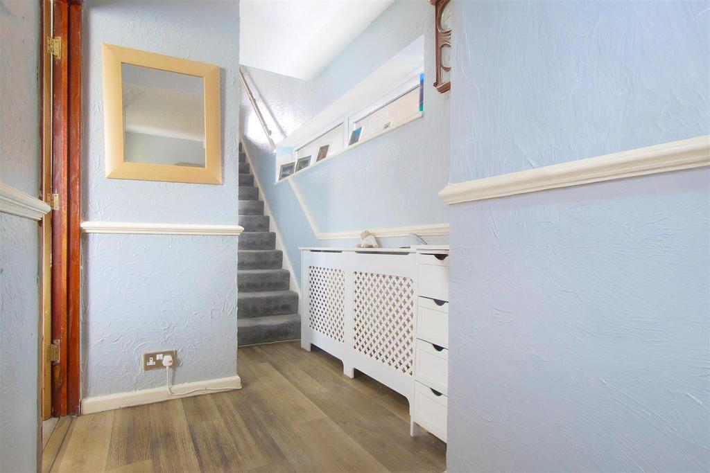 Hallway.JPG